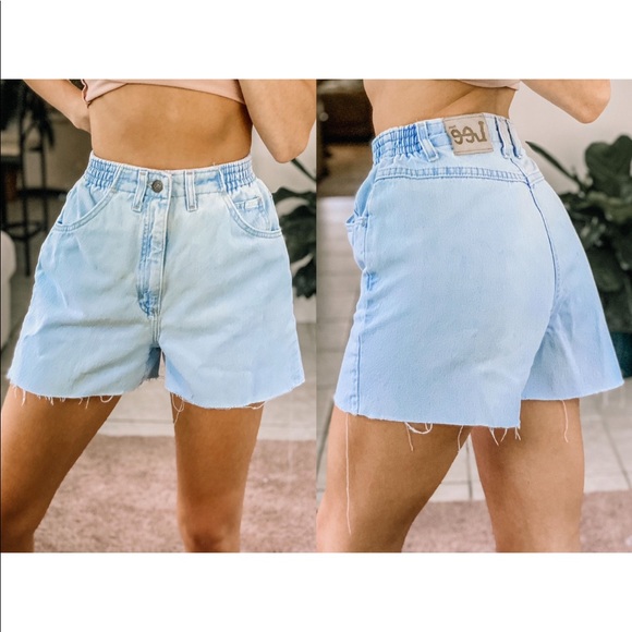 jean shorts with scrunch waist